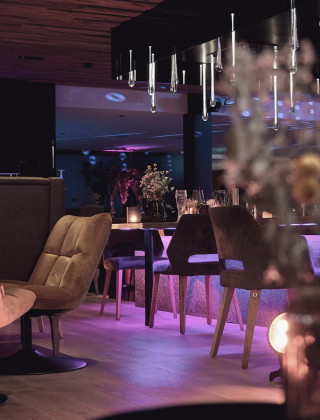 Die HIGH QUEEN BAR im Hotel die HOCHKÖNIGIN in Österreich im Salzburger Land