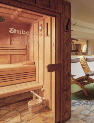 Sauna im FAMILY SPA der HOCHKÖNIGIN in Maria Alm für Wellness mit Kindern