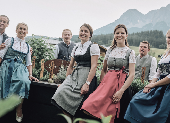 Familienfoto von Familie Hörl vom Hotel die HOCHKÖNIGIN