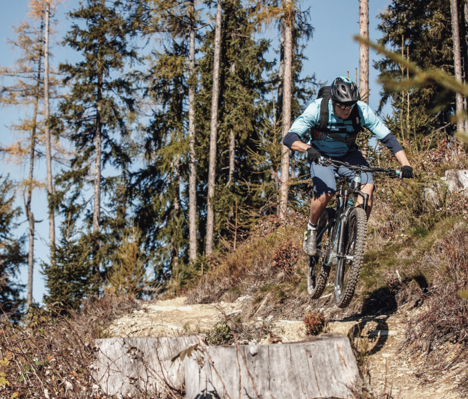 Biker im Flow Trail in Maria Alm