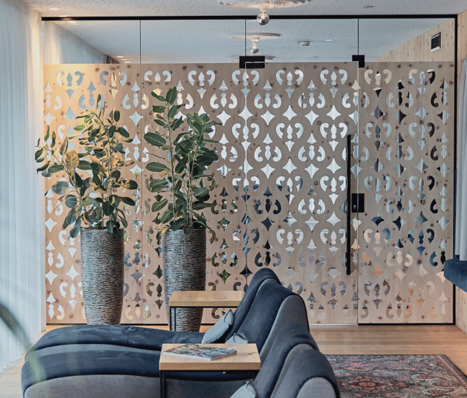 Ruheraum mit Zirbenwänden im Hotel die HOCHKÖNIGIN