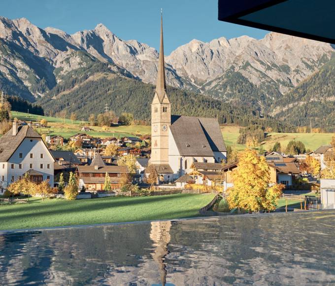 Wellnessurlaub im Herbst in Österreich: QUEEN SPA – Wellness mit Weitblick - Wellnesshotel die HOCHKÖNIGIN