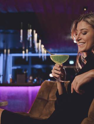 Bar & Lounge im Hotel die HOCHKÖNIGIN Maria Alm Wellnesshotel 4 Sterne superior Hotel Hochkönig