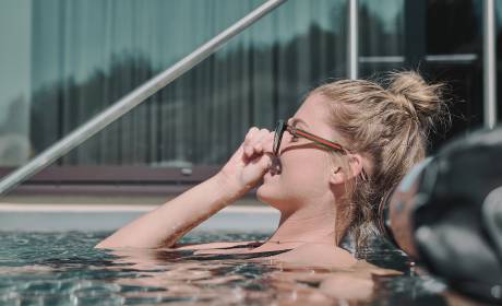 Pool Sommer die HOCHKÖNIGIN Maria Alm Wellness