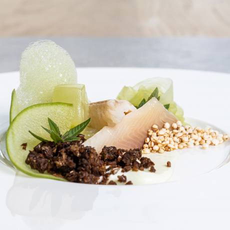 Cremesuppe mit Fisch und Schaum