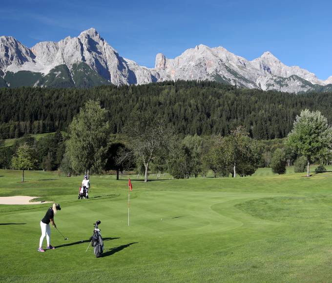 Partner hotel of the Urslautal Golf Club: Golfing with advantages - die HOCHKÖNIGIN - Mountain Resort