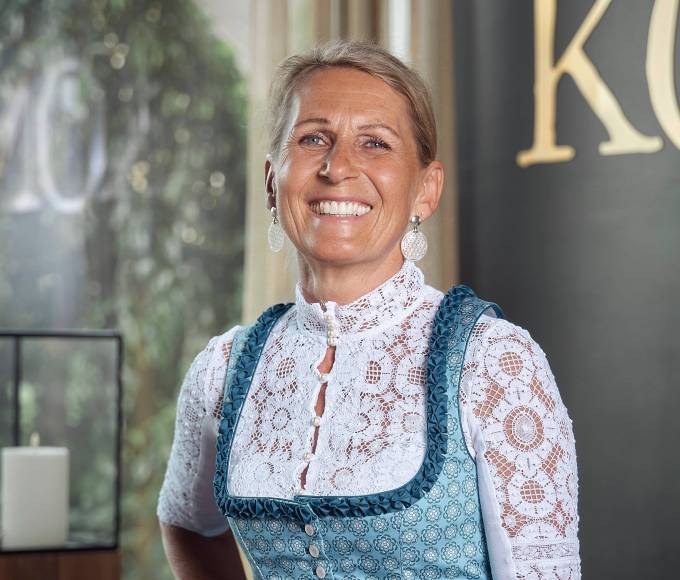 Hildergard Hörl die HOCHKÖNIGIN Maria Alm Wellnesshotel 4 Sterne superior Hotel Hochkönig