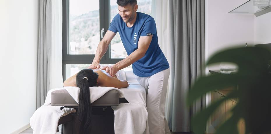 Massage & Beauty im QUEEN SPA die HOCHKÖNIGIN Maria Alm Wellnesshotel 4 Sterne superior Hotel Hochkönig