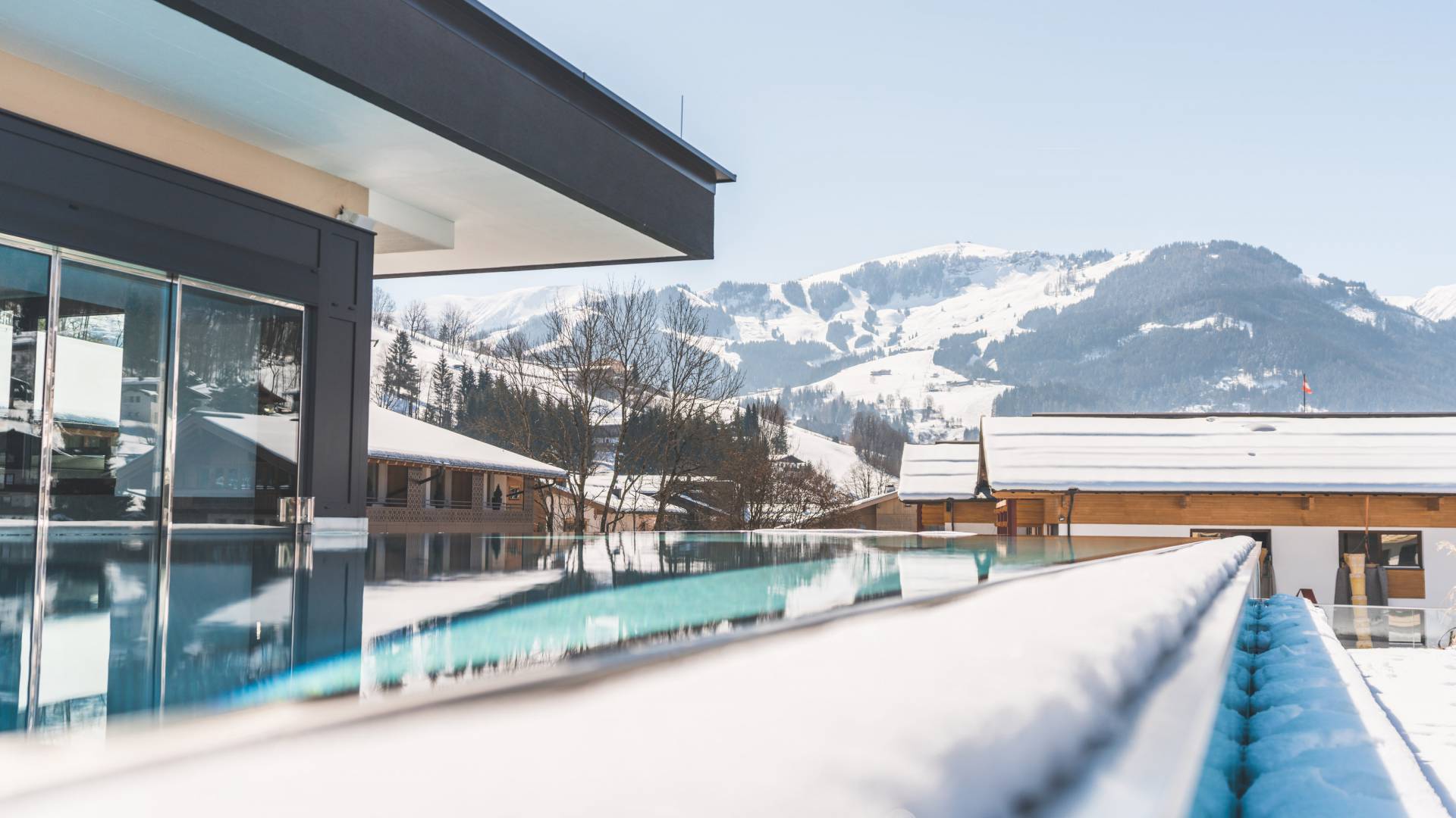 Außenbereich Wellnesshotel im Salzburger Land am Hochkönig im Winter