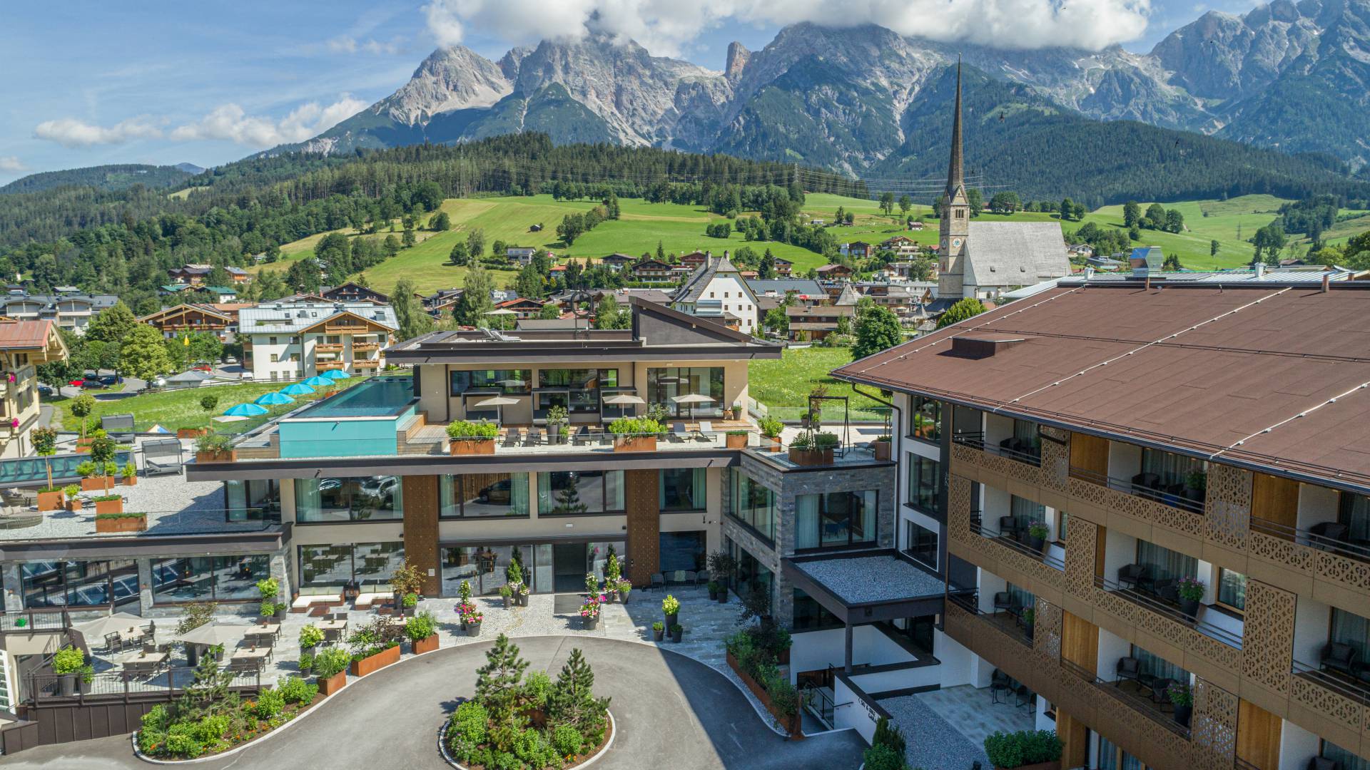 Außenansicht Hotelresort die Hochkönigin Maria Alm