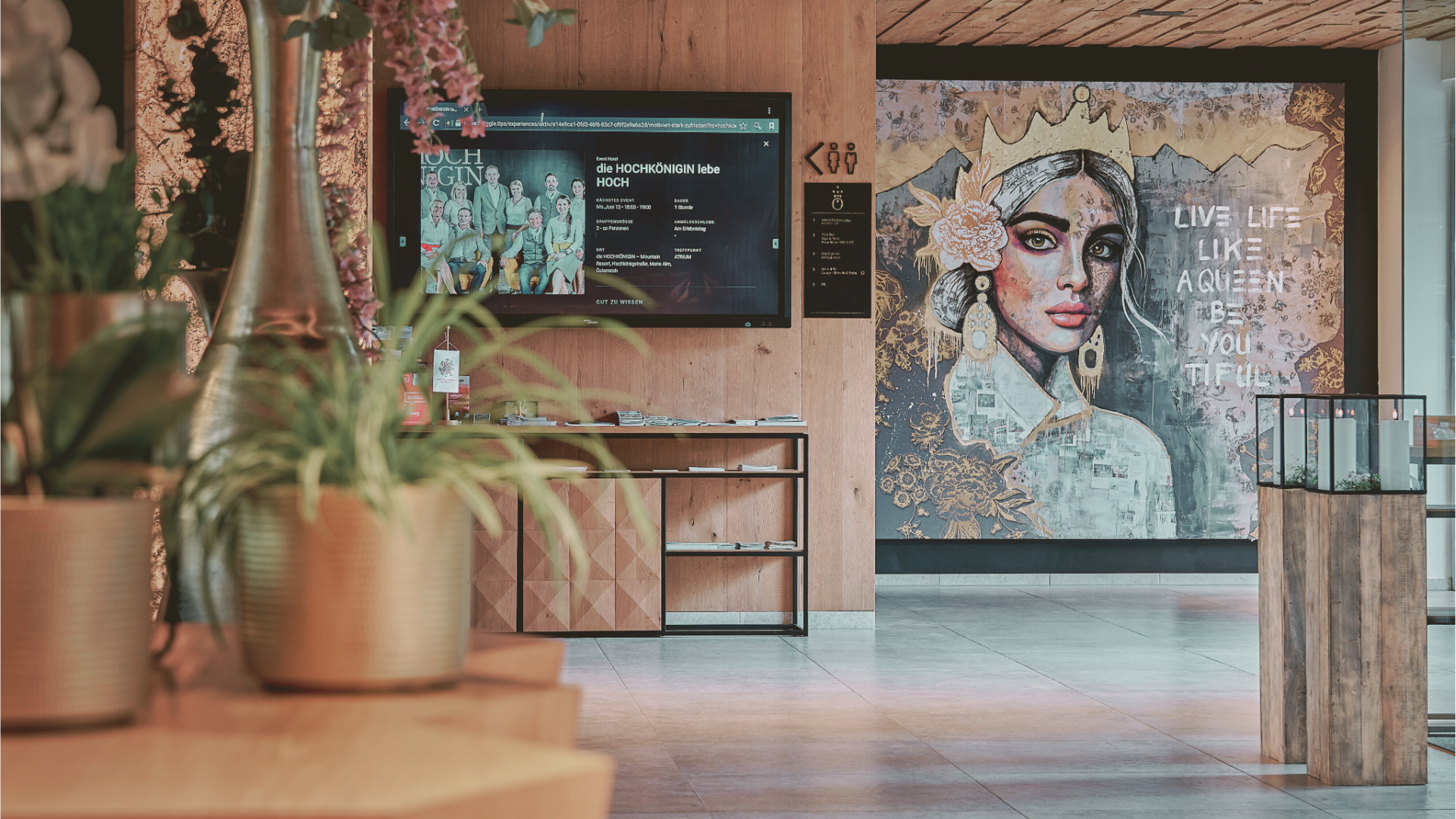 Lounge QUEEN Eingangsbereich die HOCHKÖNIGIN Maria Alm 