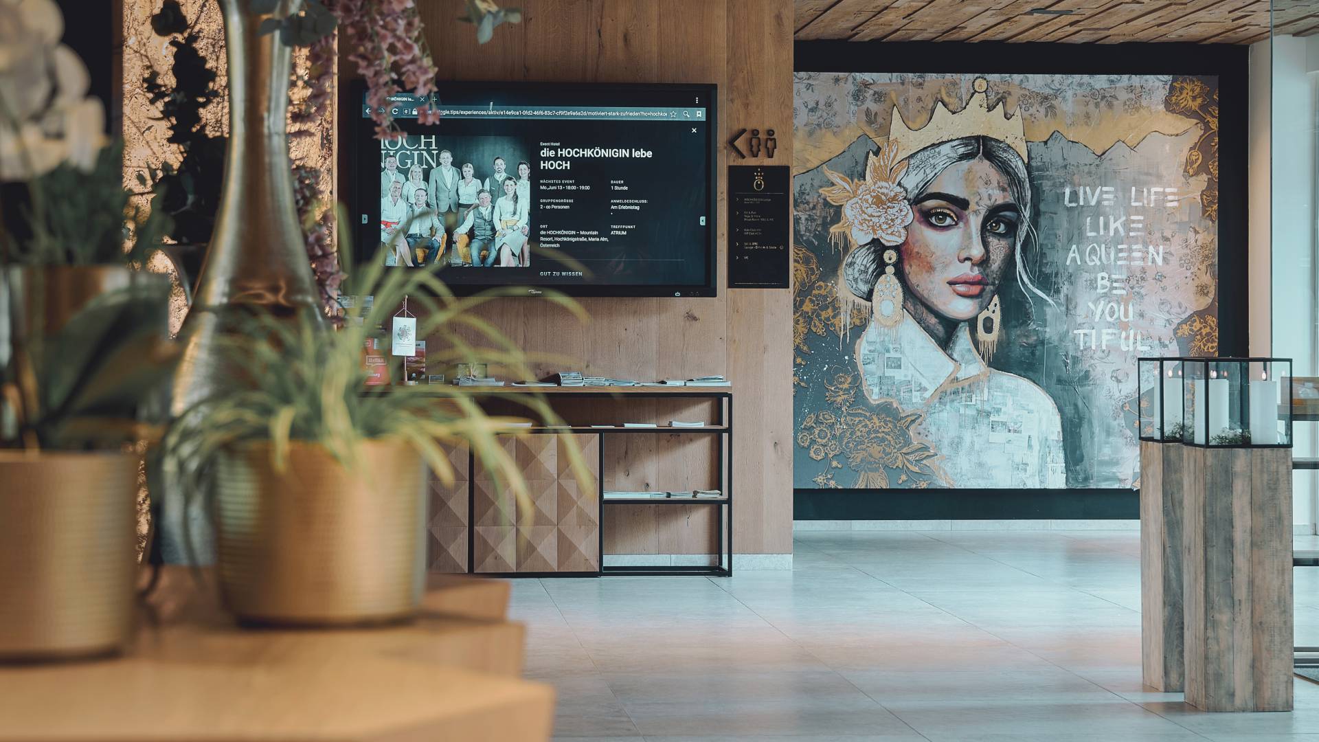 QUEEN Art Design in Hotel die HOCHKÖNIGIN in Maria Alm Wellness Hotel Luxury Hotel Family Hotel